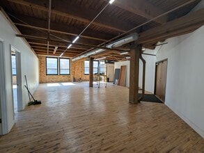 346 N Justine St, Chicago, IL to rent Building Photo- Image 1 of 3