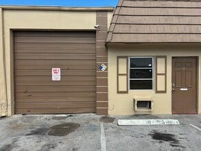 1431 SW 12th Ave, Pompano Beach, FL for rent Building Photo- Image 1 of 3