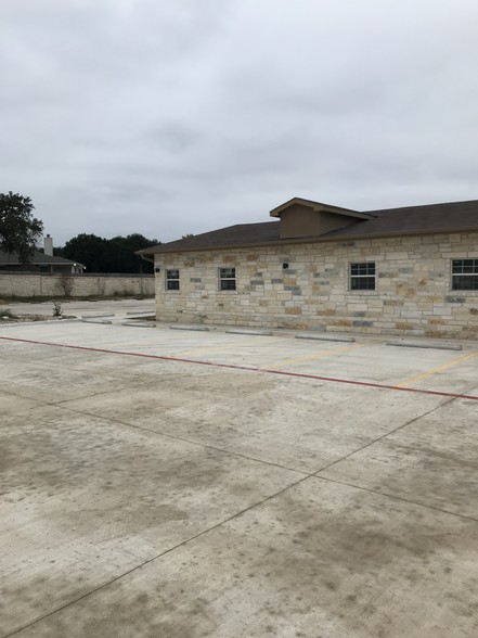 1735 Union St, Leander, TX for rent - Building Photo - Image 2 of 5