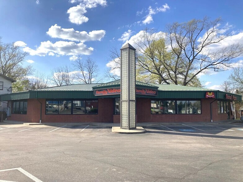 2072 E Midlothian Blvd, Youngstown, OH for rent - Building Photo - Image 1 of 5