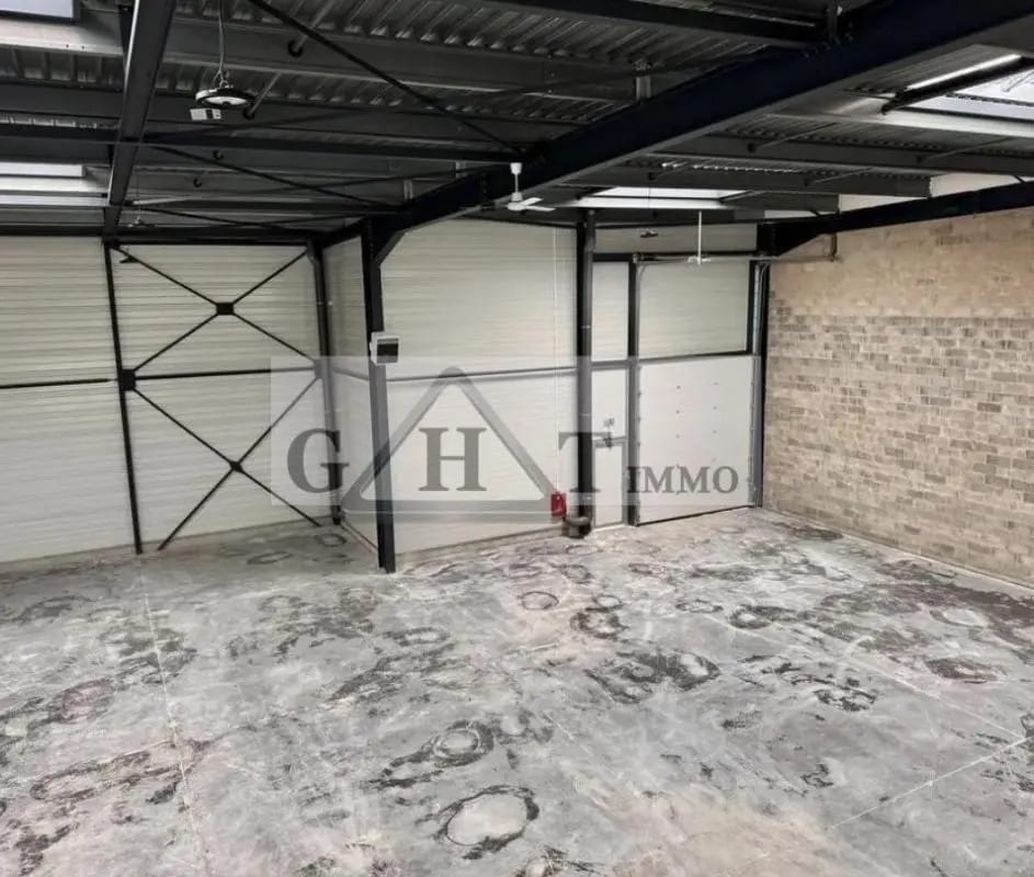 Vente Entrepôt 850 m² - Photo 1