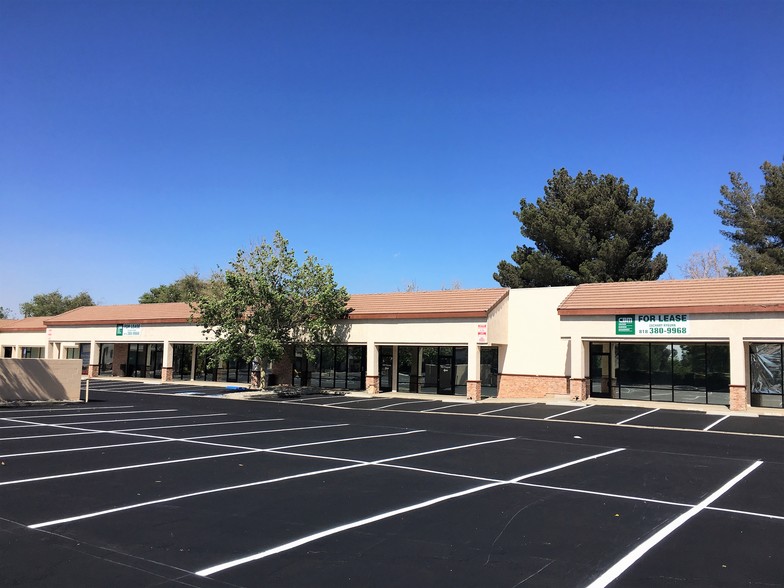 701 W Avenue K, Lancaster, CA for rent - Building Photo - Image 2 of 3