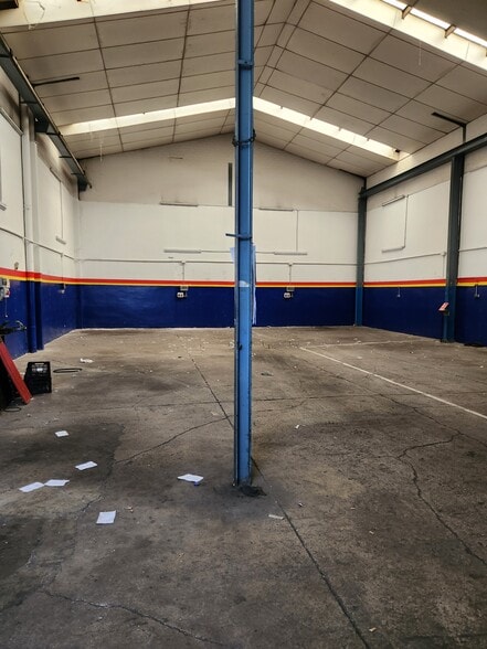 Industrial in Sant Andreu de la Barca, Barcelona to rent - Interior Photo - Image 2 of 2