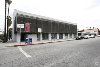 14551-14555 Hamlin St, Van Nuys, CA for sale Primary Photo- Image 1 of 1