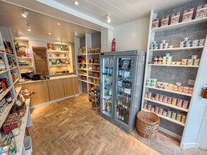 17 Fore St, St Ives to rent Interior Photo- Image 2 of 2