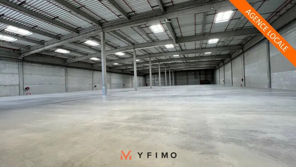 Office in Le Thillay to rent - Interior Photo - Image 3 of 11