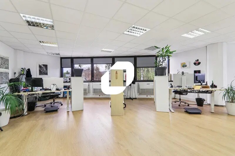 Office in Argenteuil for sale Interior Photo- Image 1 of 15