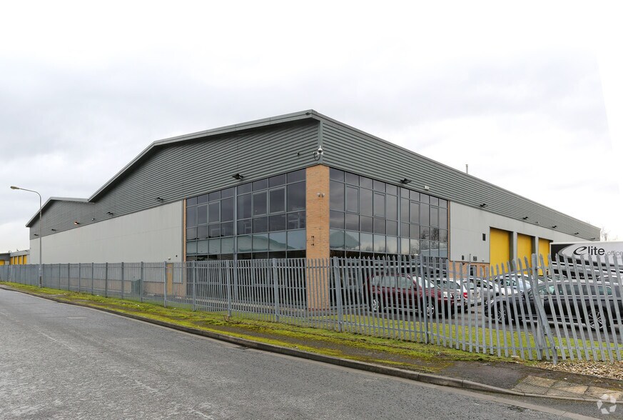 Britannia Way, Goole to rent - Building Photo - Image 3 of 6