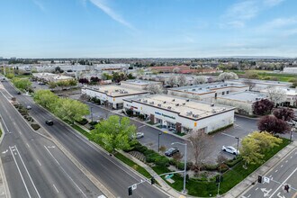 4421 Gateway Park Blvd, Sacramento, CA - AERIAL  map view