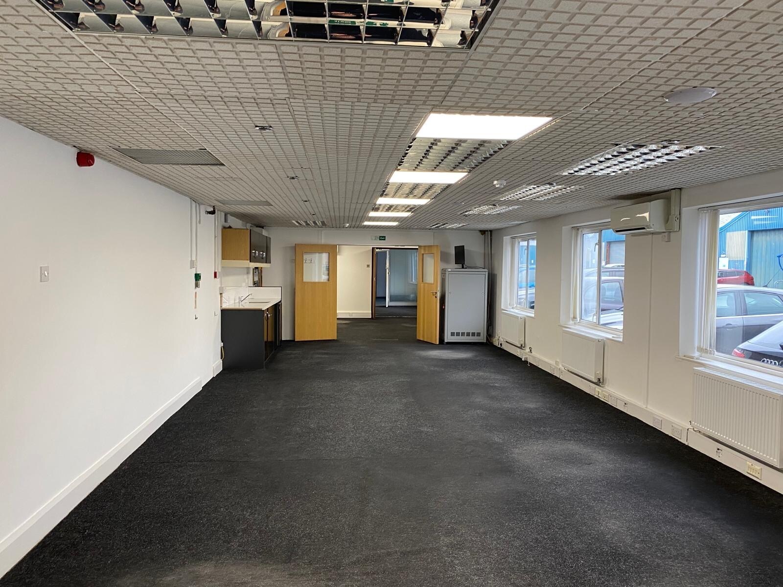 Whitehouse Rd, Kidderminster to rent Interior Photo- Image 1 of 3