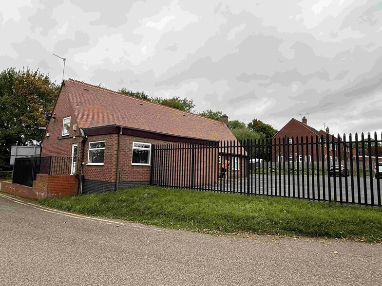 Ridge Hill Dr, Crewe to rent - Building Photo - Image 1 of 20