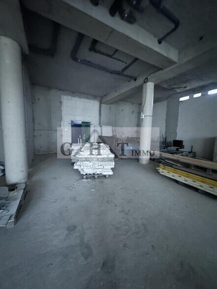 Industrial in Ivry-sur-Seine for sale - Interior Photo - Image 2 of 5