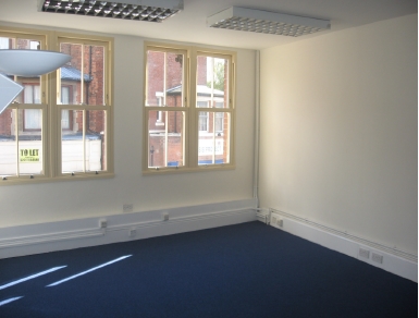 27-31 Carlton Rd, Nottingham for rent - Building Photo - Image 2 of 3