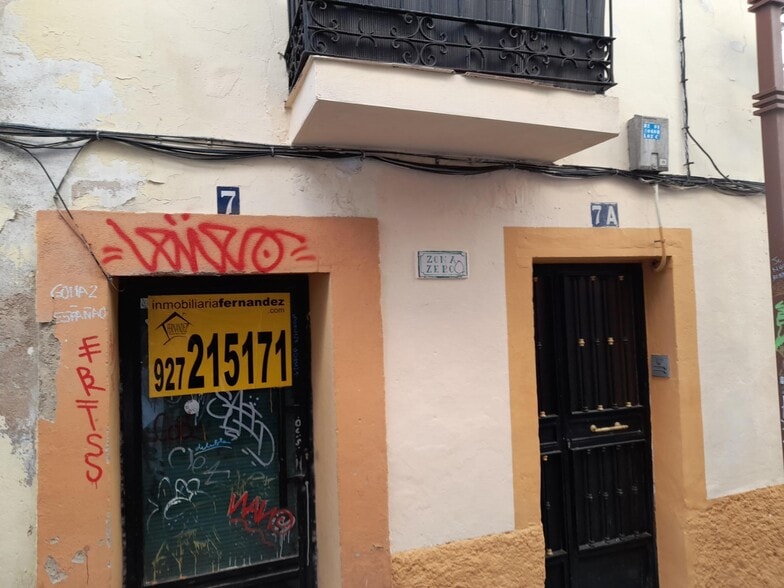 Retail in Cáceres, Cáceres for sale - Building Photo - Image 2 of 11