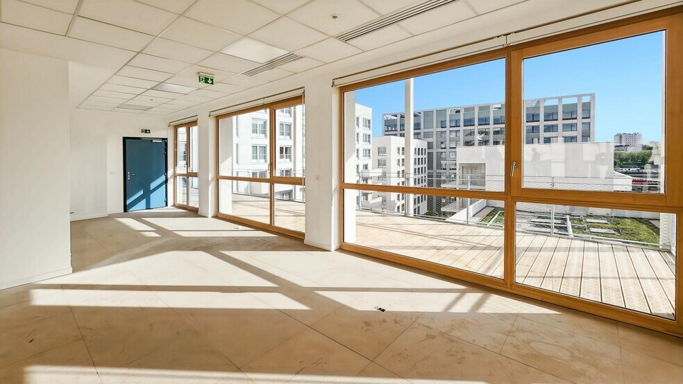 Boulevard Paul Vaillant-Couturier, Ivry-sur-Seine to rent - Building Photo - Image 3 of 9
