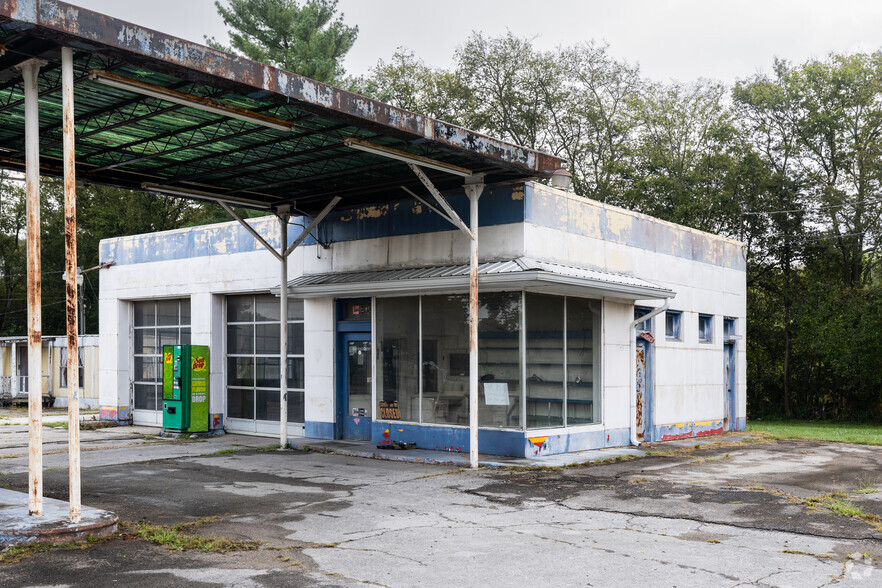 704 N Main St, Mount Pleasant, TN for sale - Primary Photo - Image 1 of 1