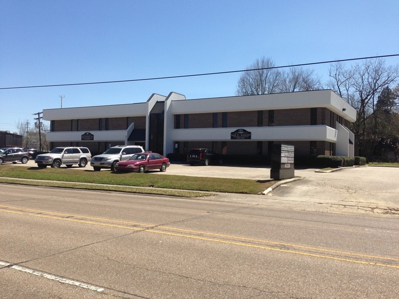 4336 North Blvd, Baton Rouge, LA for rent - Building Photo - Image 1 of 4