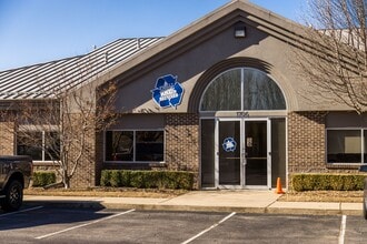 1700 SW Commerce Dr, Bentonville, AR to rent Building Photo- Image 2 of 3