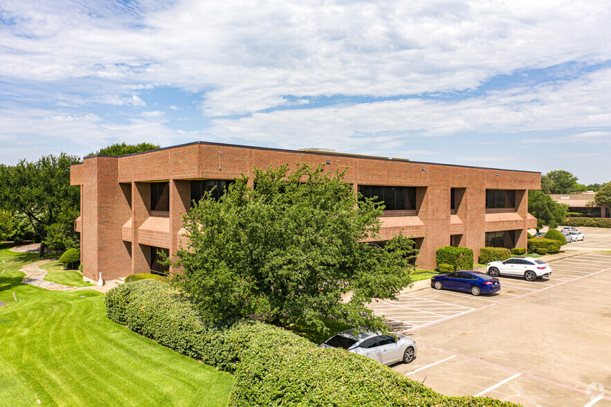 5800 Campus Circle Dr E, Irving, TX for rent - Building Photo - Image 2 of 16