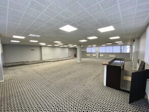 28-30 Victoria St, Luton to rent Interior Photo- Image 2 of 11