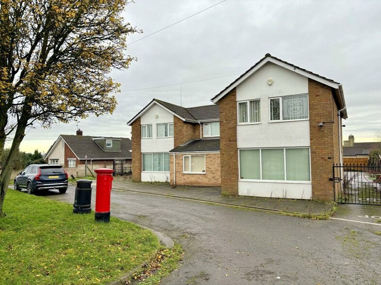 1 Bentley Dr, Lincoln for sale - Primary Photo - Image 1 of 1