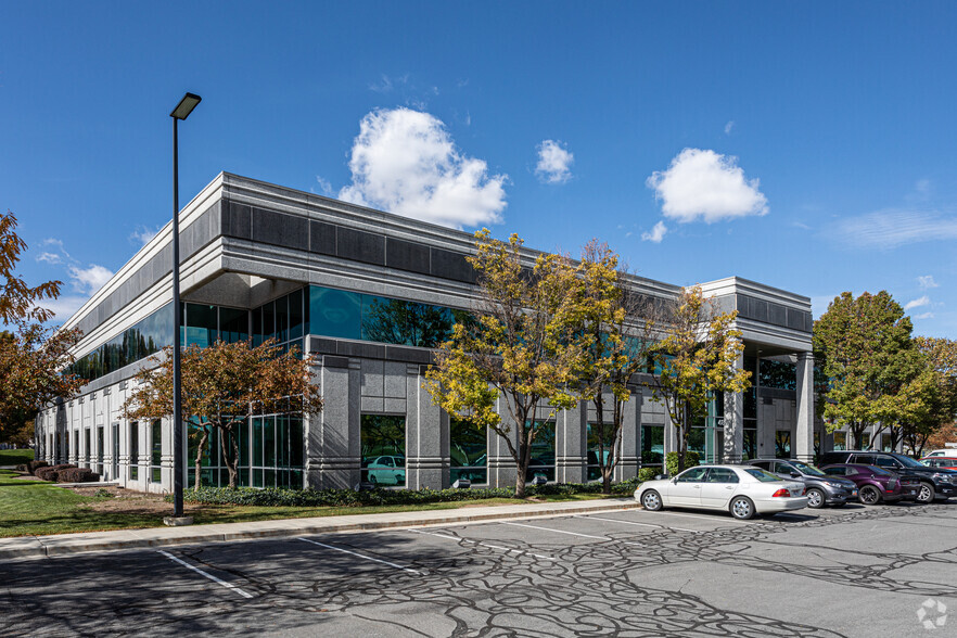 4897 W Lake Park Blvd, Salt Lake City, UT for rent - Building Photo - Image 1 of 5