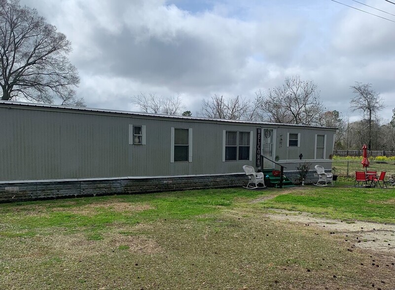 227 W 2nd Ave, Chadbourn, NC for sale - Primary Photo - Image 1 of 2