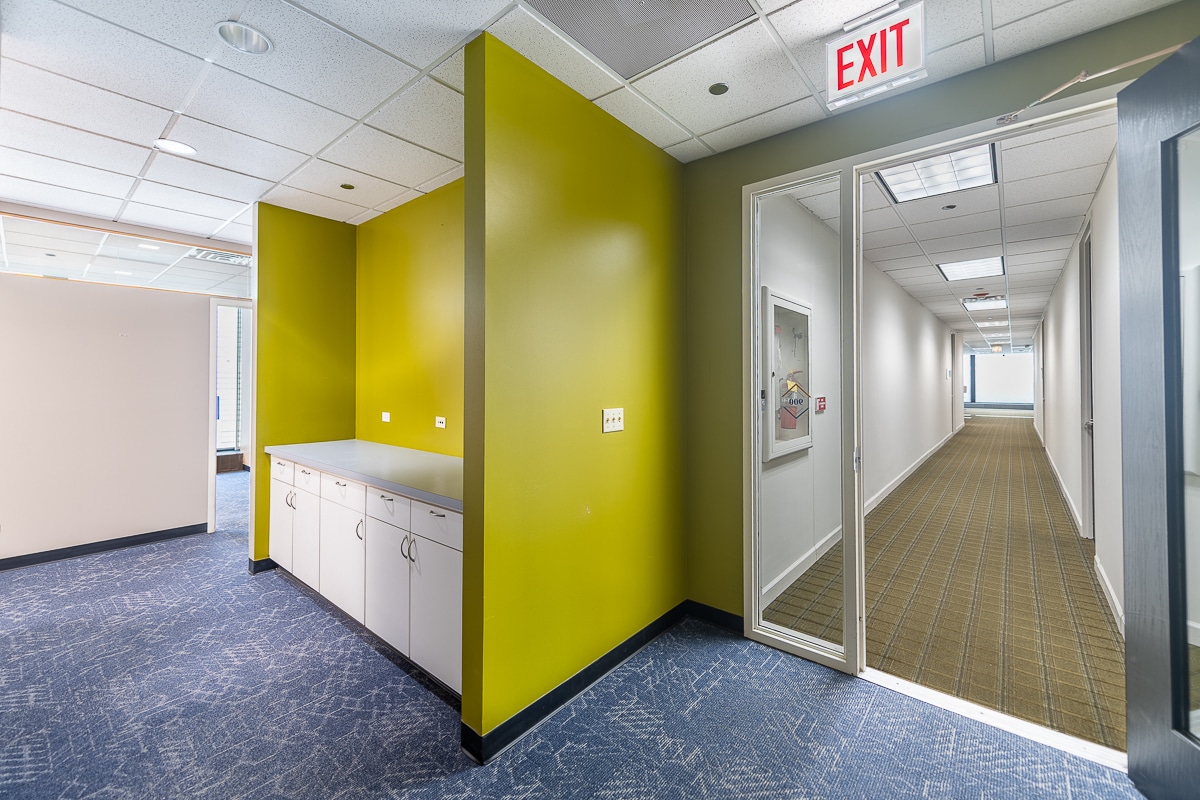 11 E Adams St, Chicago, IL to rent Interior Photo- Image 1 of 8