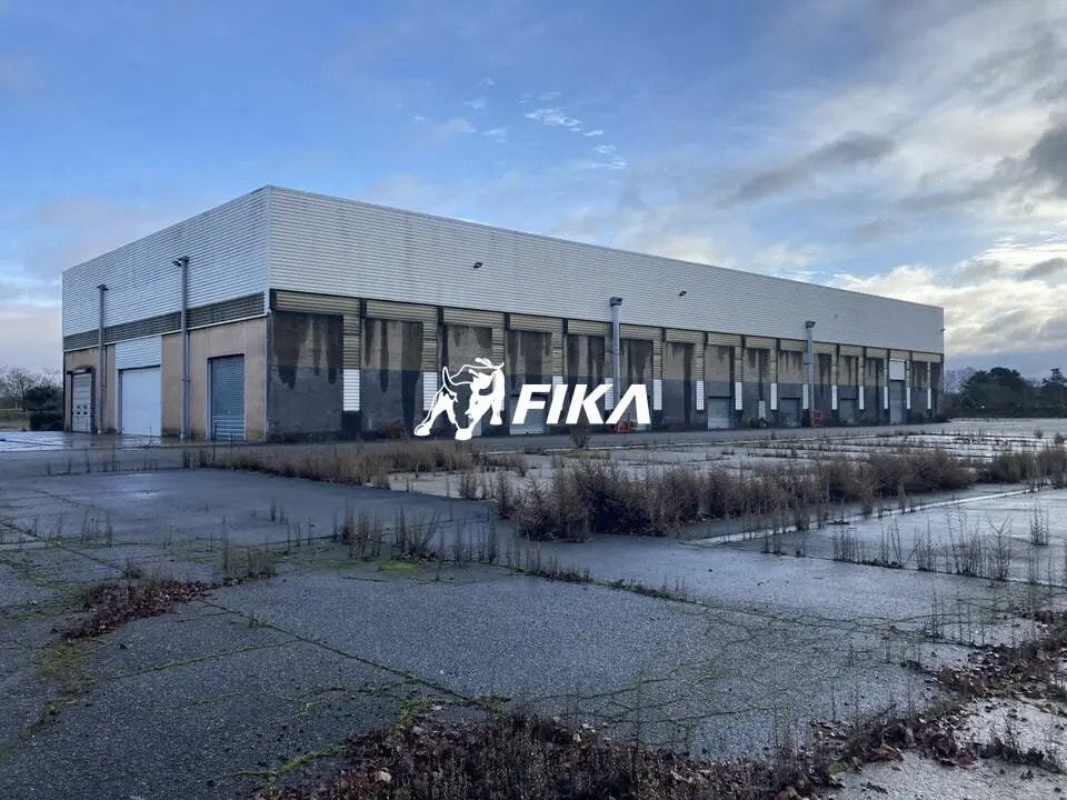 Industrial in Toulouse for sale Primary Photo- Image 1 of 10