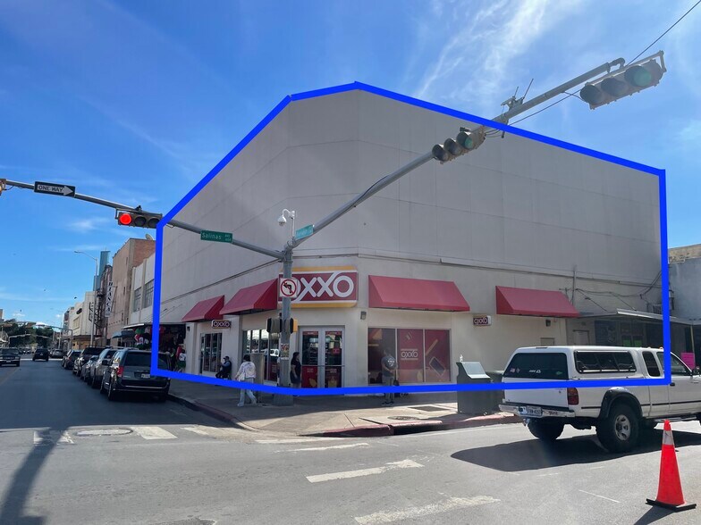 1217-1219 Farragut St, Laredo, TX for sale - Primary Photo - Image 1 of 54