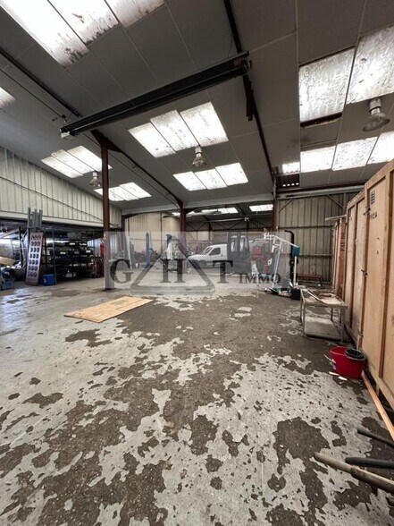 in Lagny-le-Sec for sale - Interior Photo - Image 1 of 16