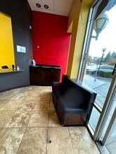 15423 SE 272nd St, Kent, WA to rent Interior Photo- Image 1 of 2