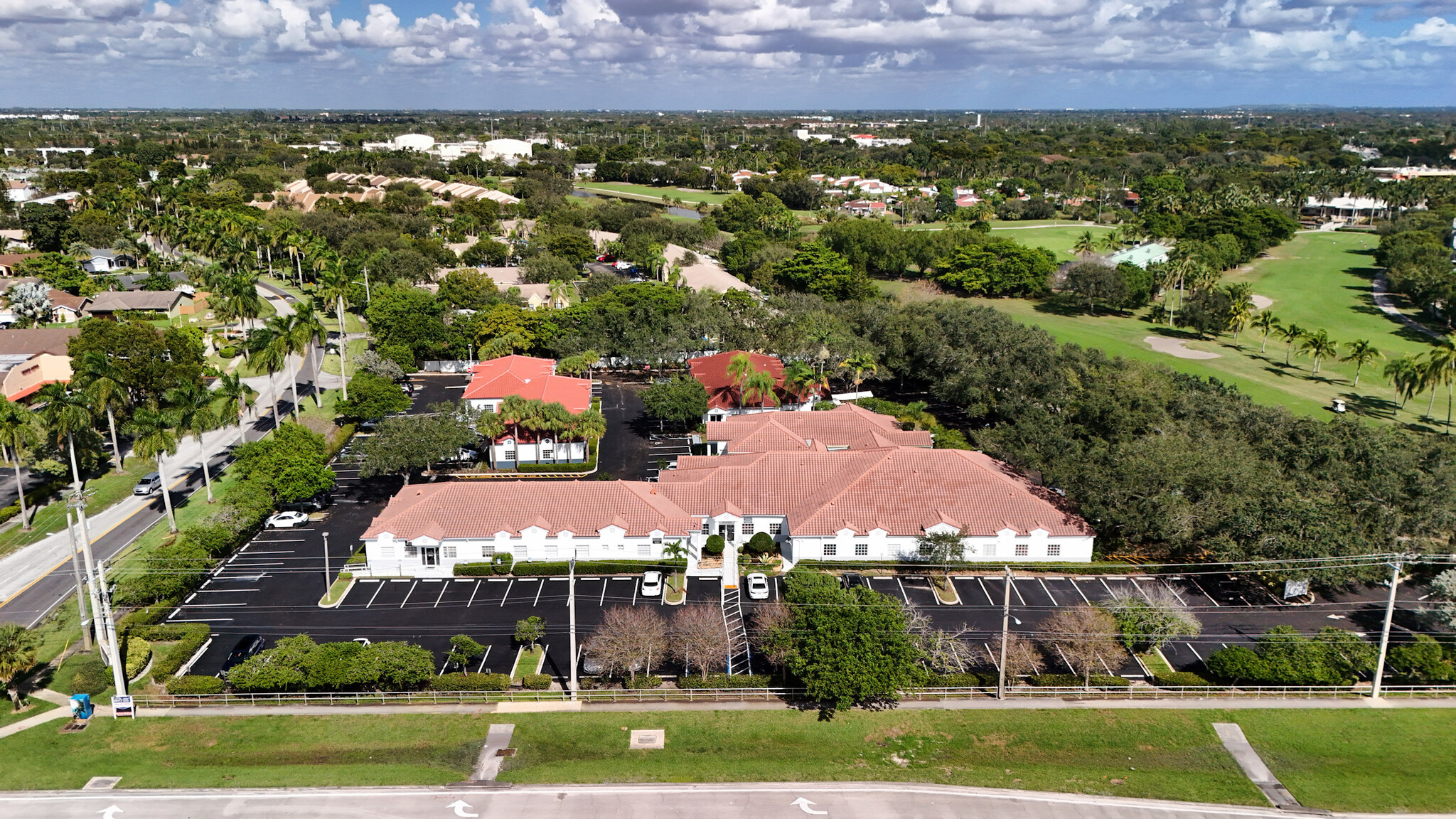 8391-8397 W Oakland Park Blvd, Sunrise, FL for rent Building Photo- Image 1 of 9