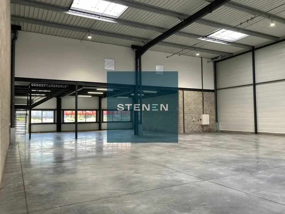 Vente Bureaux 464 m² à 1 555 m² - Photo 1