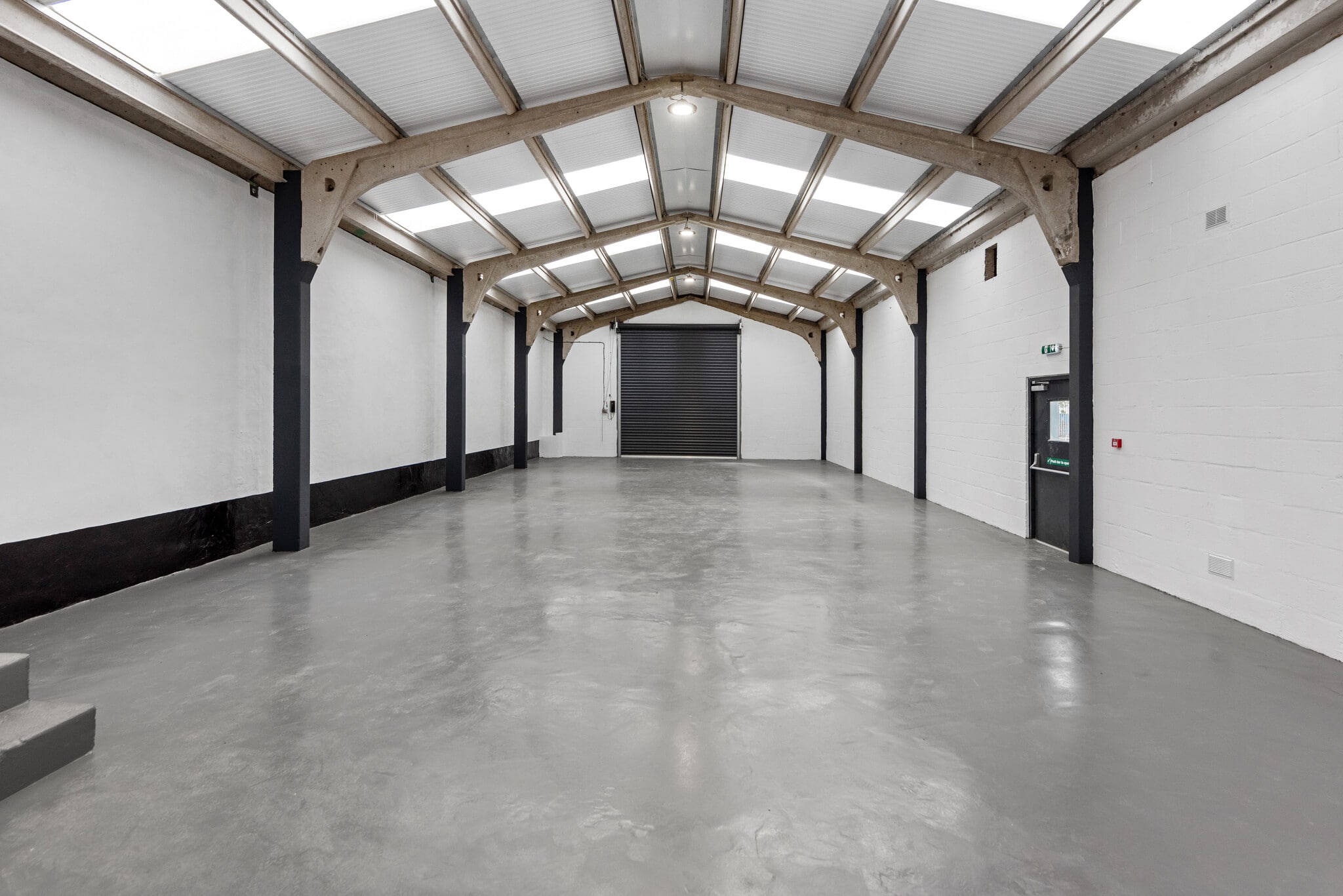 Unit 1B Eddgefield Rd, Loanhead to rent Interior Photo- Image 1 of 4