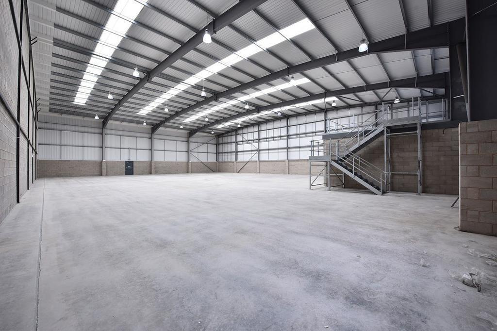 Penrhyn Rd, Prescot to rent Building Photo- Image 1 of 3