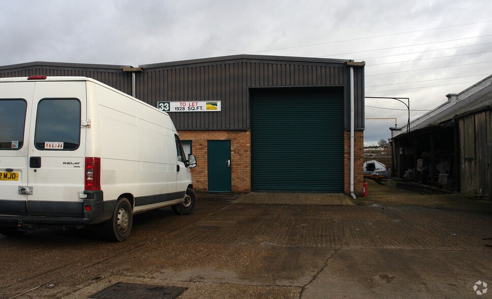 Howard St, West Bromwich to rent - Building Photo - Image 2 of 6