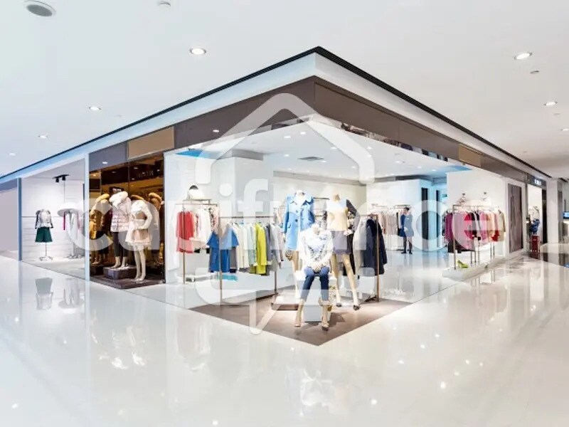 Retail in Angers for sale Interior Photo- Image 1 of 6