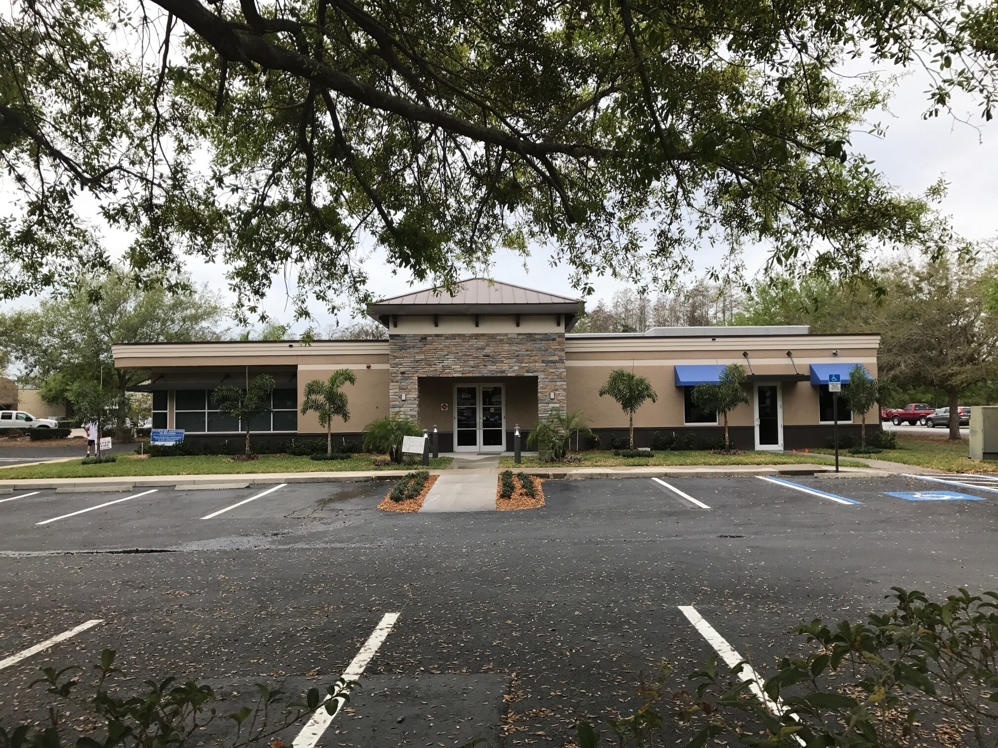 720 Cortaro Dr, Sun City Center, FL for sale Primary Photo- Image 1 of 1