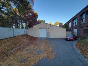 100 Pleasant St, Dracut, MA for rent Building Photo- Image 1 of 2