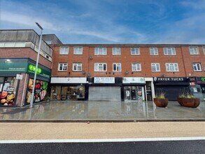 37-43A Eastover, Bridgwater to rent Building Photo- Image 1 of 6