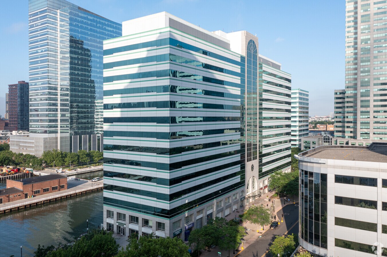 111 Town Square Pl, Jersey City 07310 Newport Office Center I