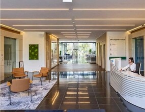 200 Longwater Ave, Reading to rent Interior Photo- Image 2 of 3