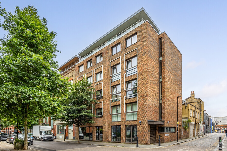 16 Chance St, London to rent - Building Photo - Image 1 of 8