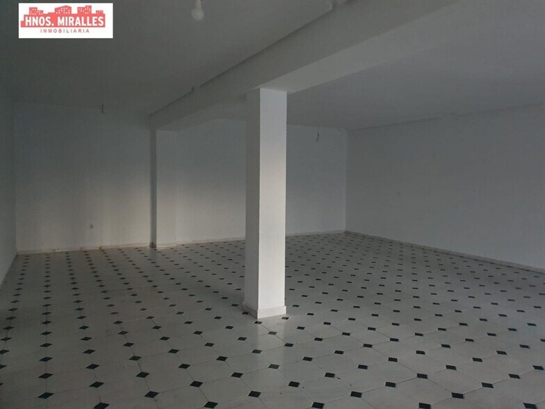 Retail in Rojales to rent - Interior Photo - Image 3 of 5
