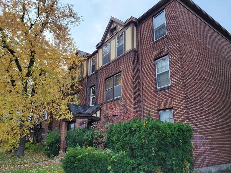 1000 Kenmore Ave, Buffalo 14216 UK