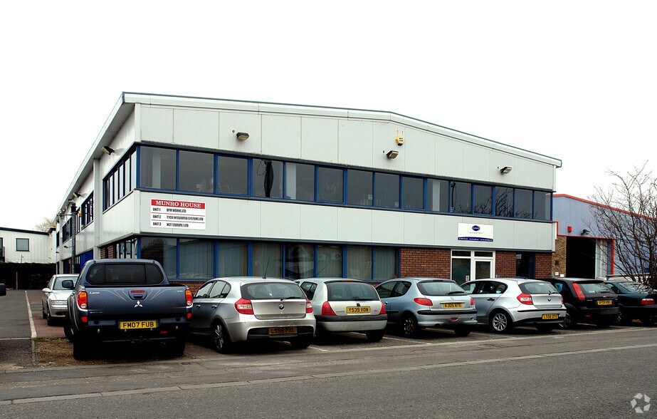 Trafalgar Way, Bar Hill for sale - Primary Photo - Image 1 of 1