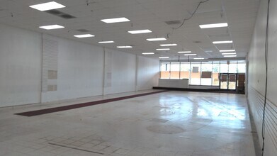 2135-2251 Belvidere Rd, Waukegan, IL to rent Interior Photo- Image 1 of 6