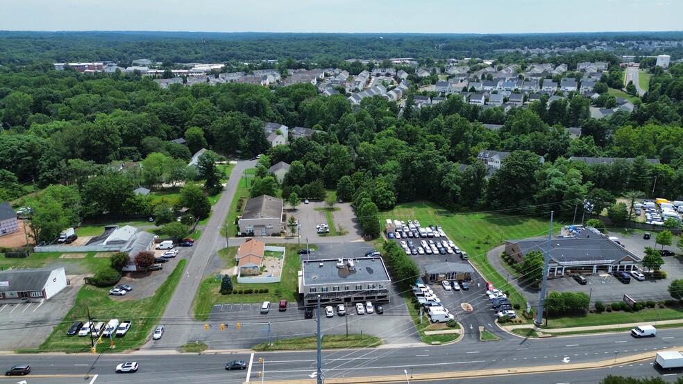 Three Buildings On US-28 in Manassas portfolio of 3 properties for sale on LoopNet.co.uk - Building Photo - Image 3 of 7