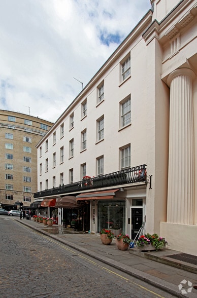 20-23 Motcomb St, London to rent - Building Photo - Image 2 of 4